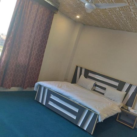 Hotel Royal Sweet ラホール エクステリア 写真