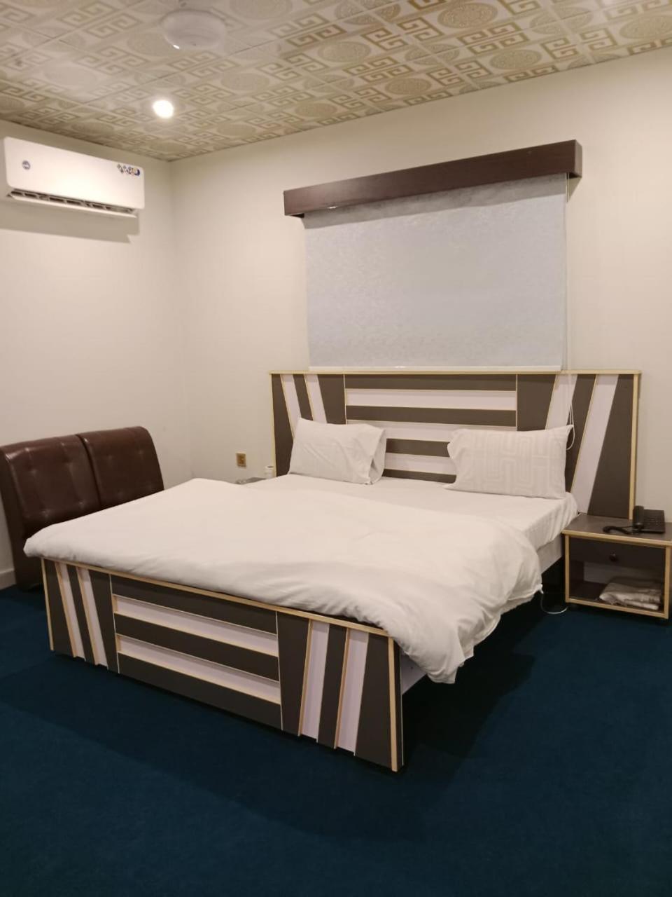 Hotel Royal Sweet ラホール エクステリア 写真