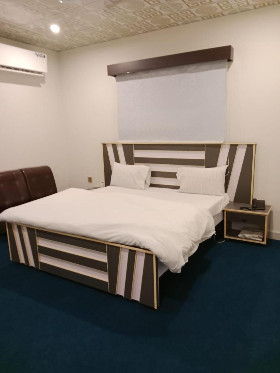 Hotel Royal Sweet ラホール エクステリア 写真