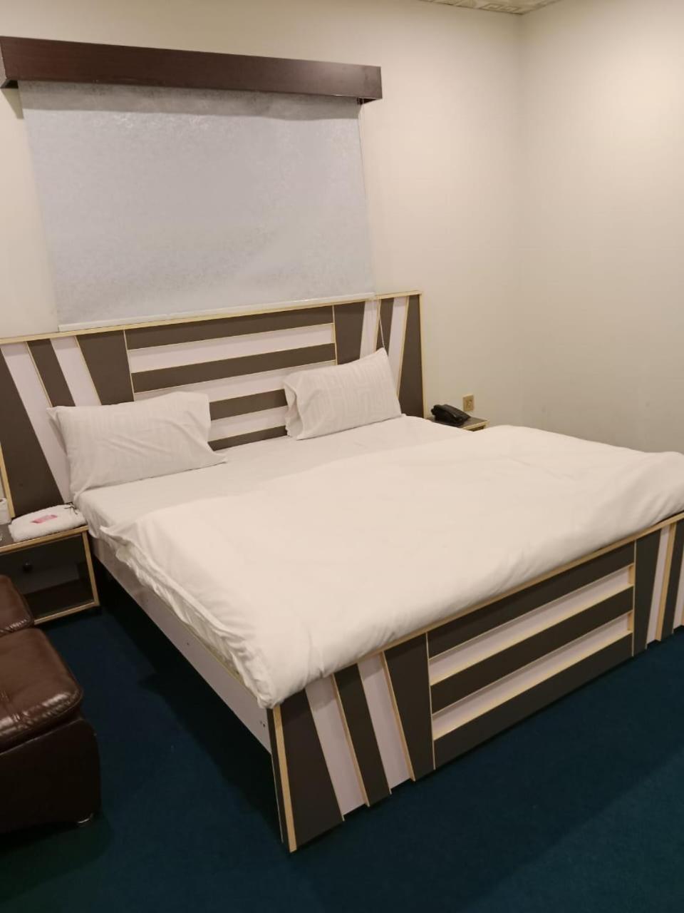 Hotel Royal Sweet ラホール エクステリア 写真